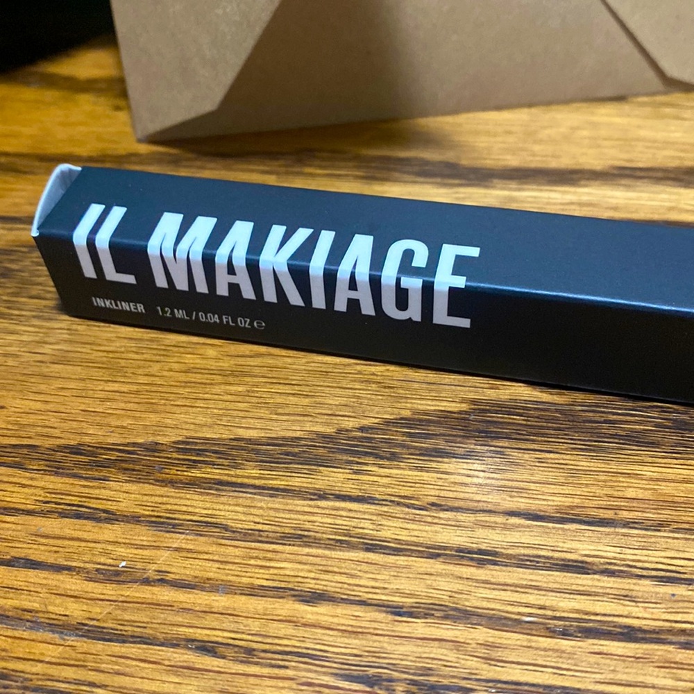 IL Makiage ink liner